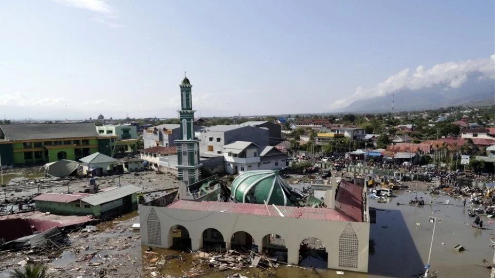 Τσουνάμι στην Ινδονησία: Οι τραγικές συγκυρίες που οδήγησαν στον όλεθρο – Στους 844 οι νεκροί
